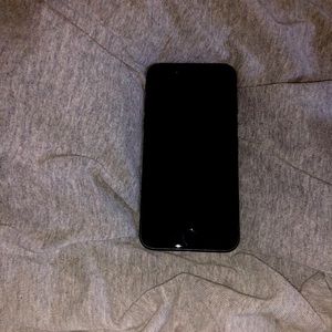 iPhone SE 3 generations